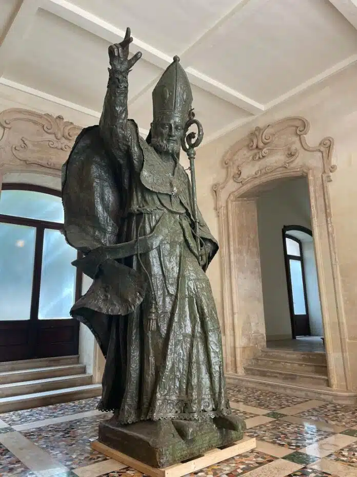 Foto della statua Sant'Oronzo originale - LECCE
